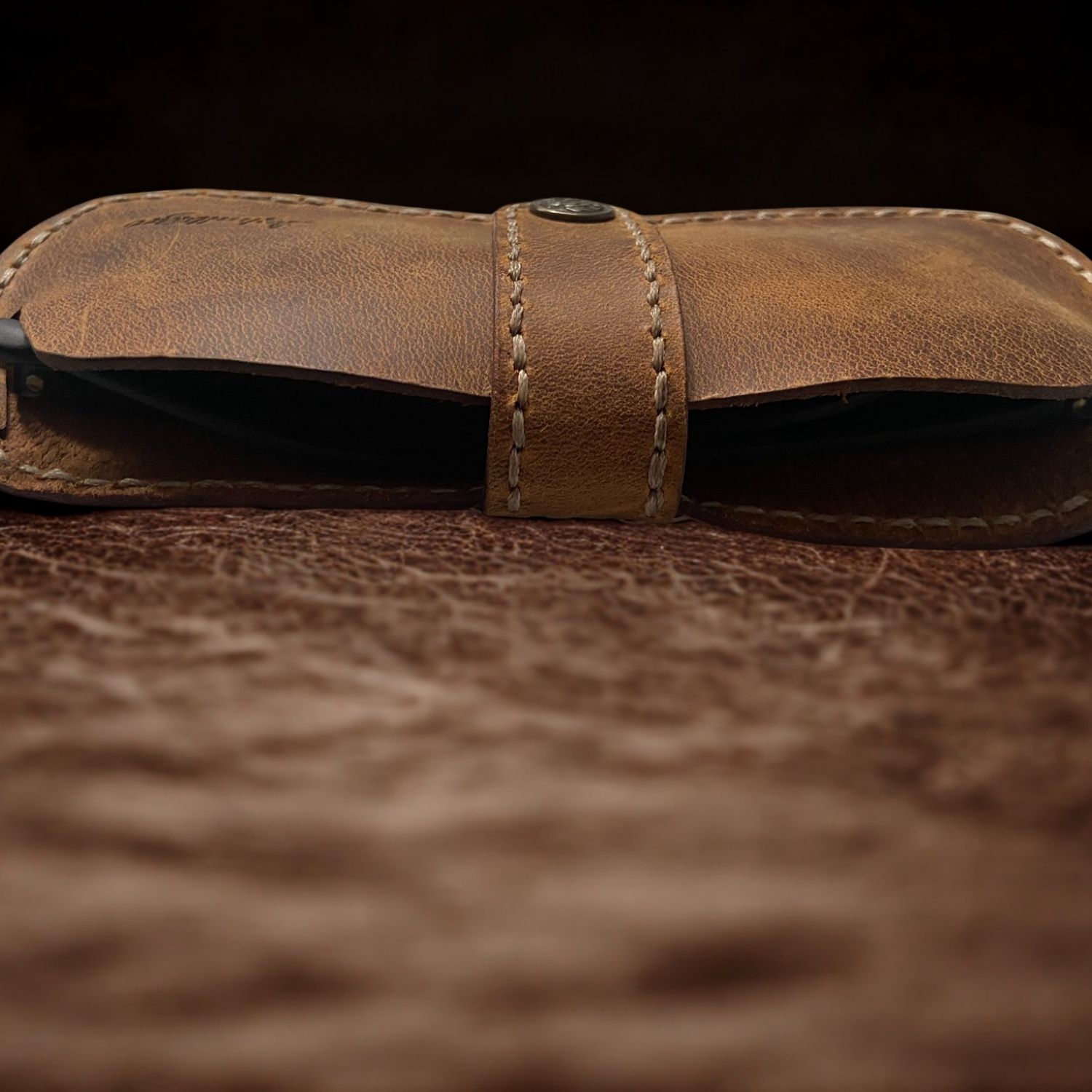 RusticCase – El Yapımı Hakiki Deri Gözlük Kılıfı - Görsel 11