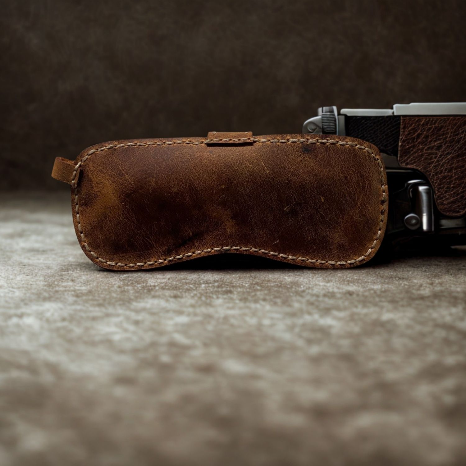 RusticCase – El Yapımı Hakiki Deri Gözlük Kılıfı - Görsel 15