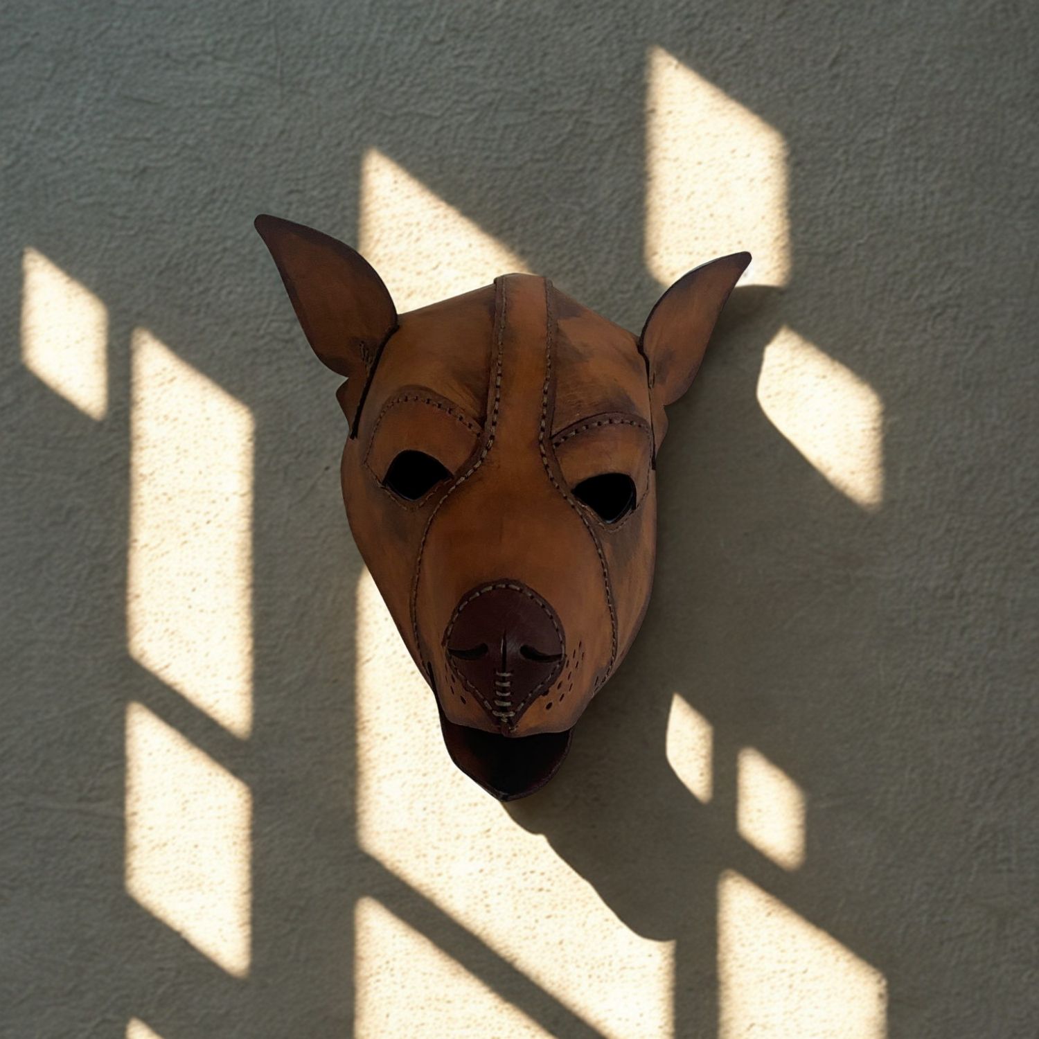 El Yapımı Deri Çoban Köpeği Maskesi – Doberman Esintili - Görsel 12