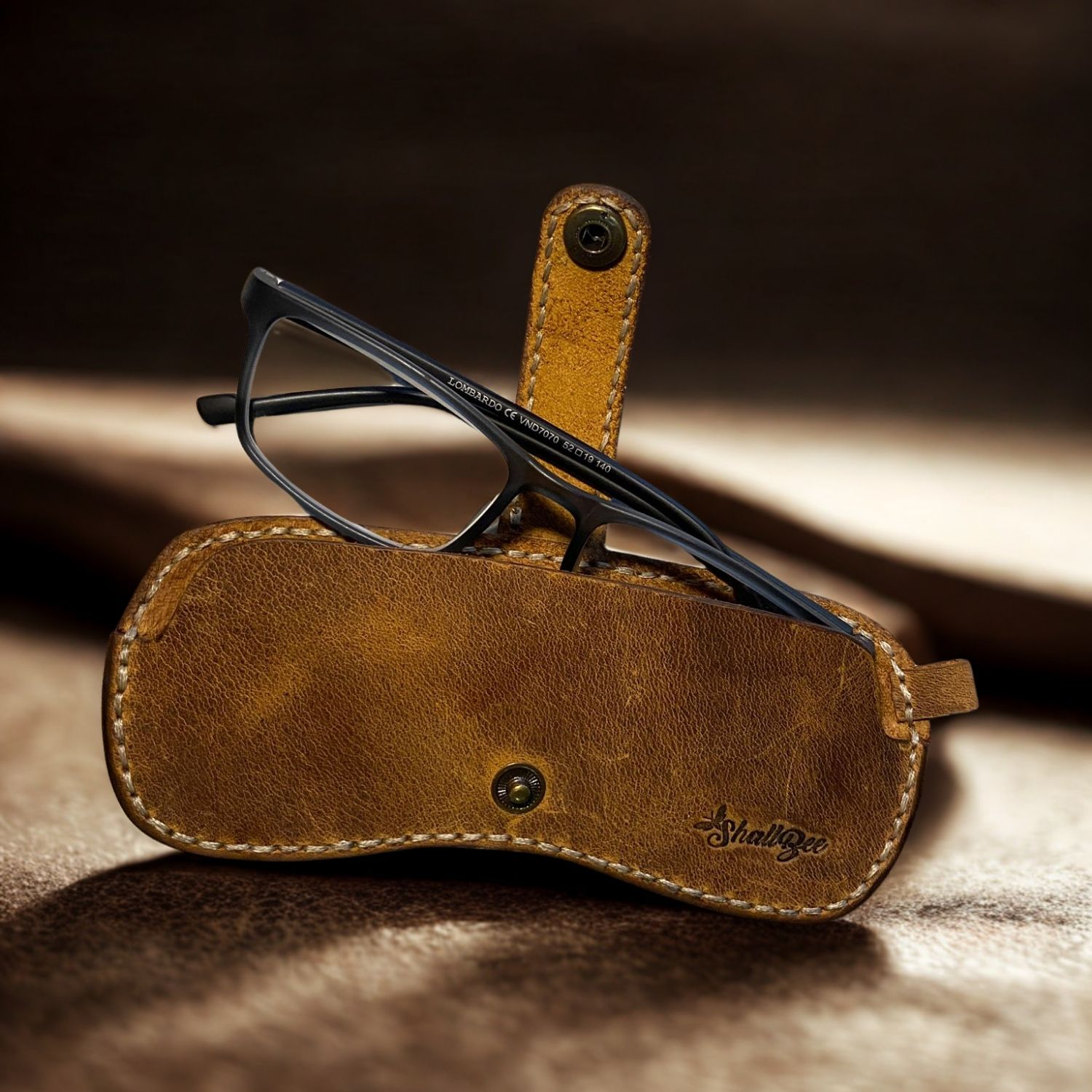RusticCase – El Yapımı Hakiki Deri Gözlük Kılıfı - Görsel 4