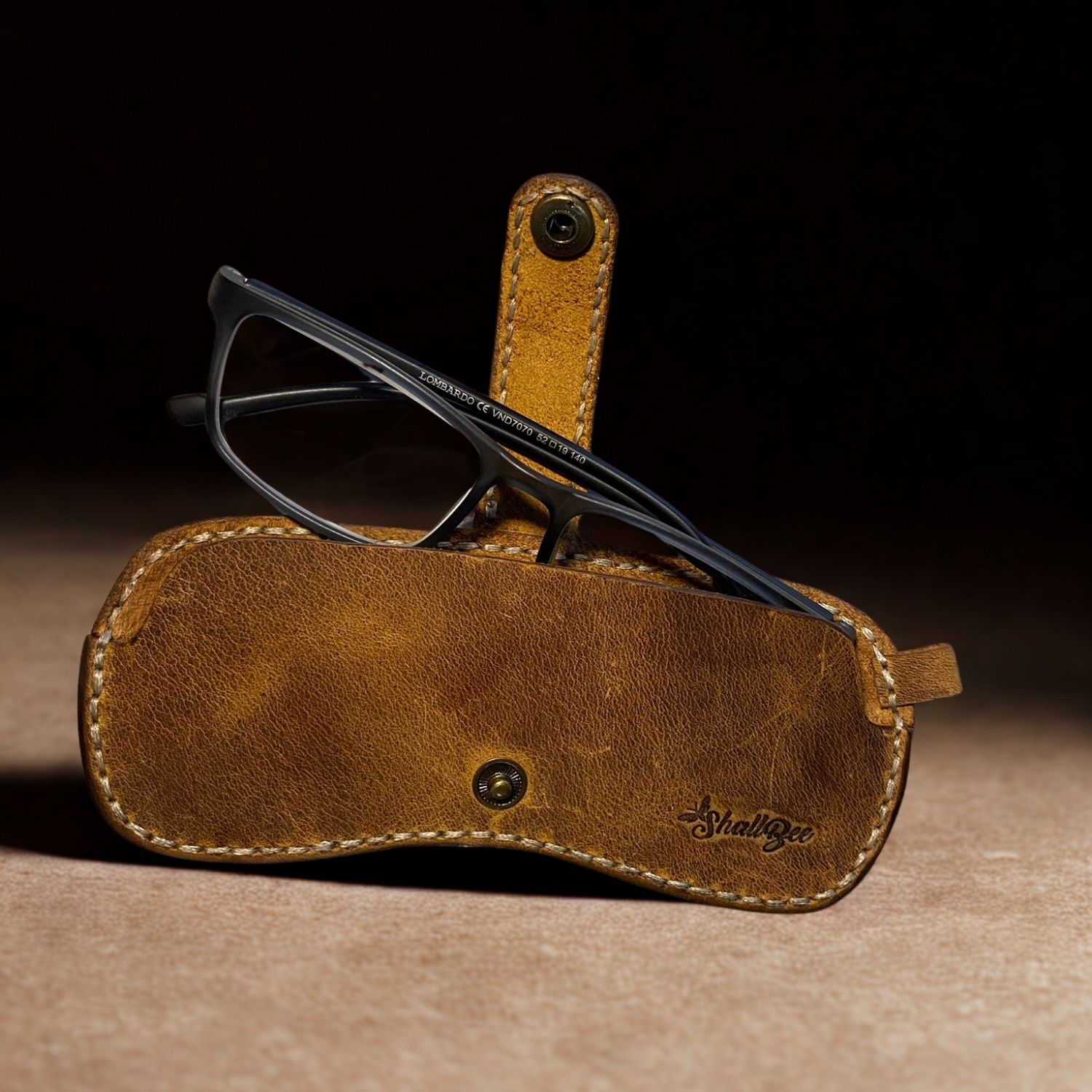 RusticCase – El Yapımı Hakiki Deri Gözlük Kılıfı - Görsel 5